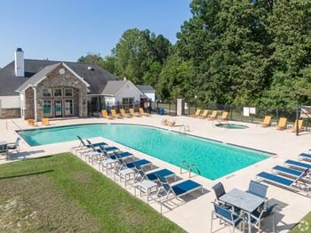 Sundeck and grilling area